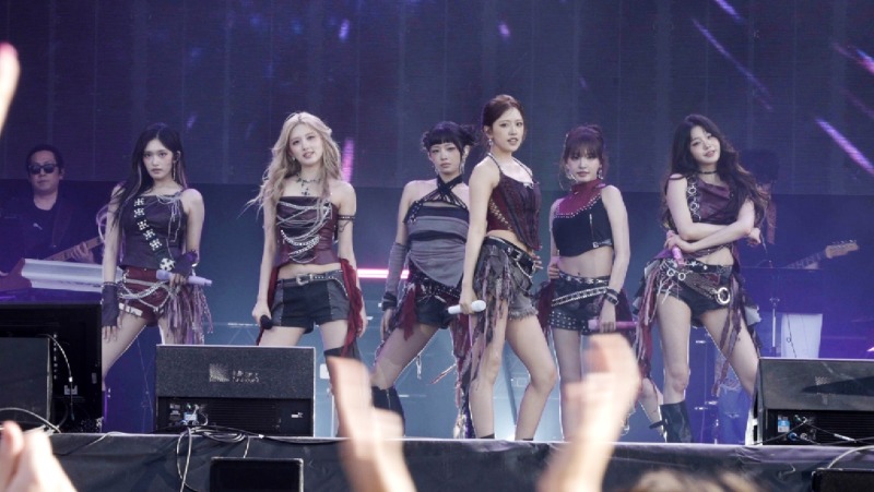 02_아이브_롤라팔루자 파리_이미지.jpg