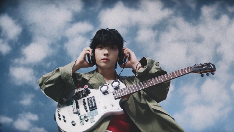 원위__미로 (MAZE)_ 솔로 MV 티저 갈무리_2.jpg