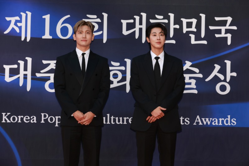 동방신기 이미지.JPG