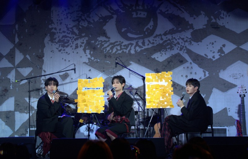 루시_미니 7집 _선_ 발매 기념 음감회 성료_1-2.jpg