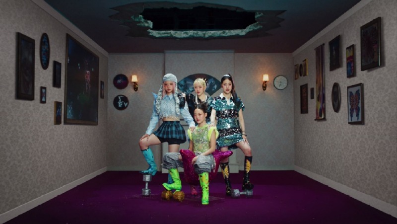 비비업_Super Model_ MV 갈무리_6.jpg