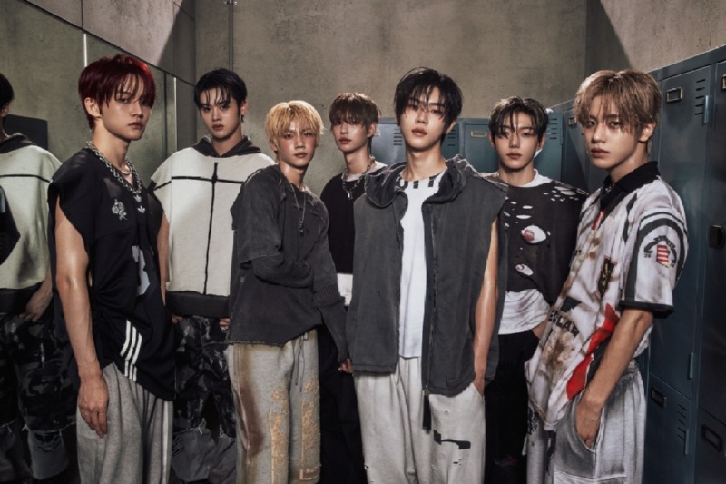 20251231_클로즈 유어 아이즈.jpg