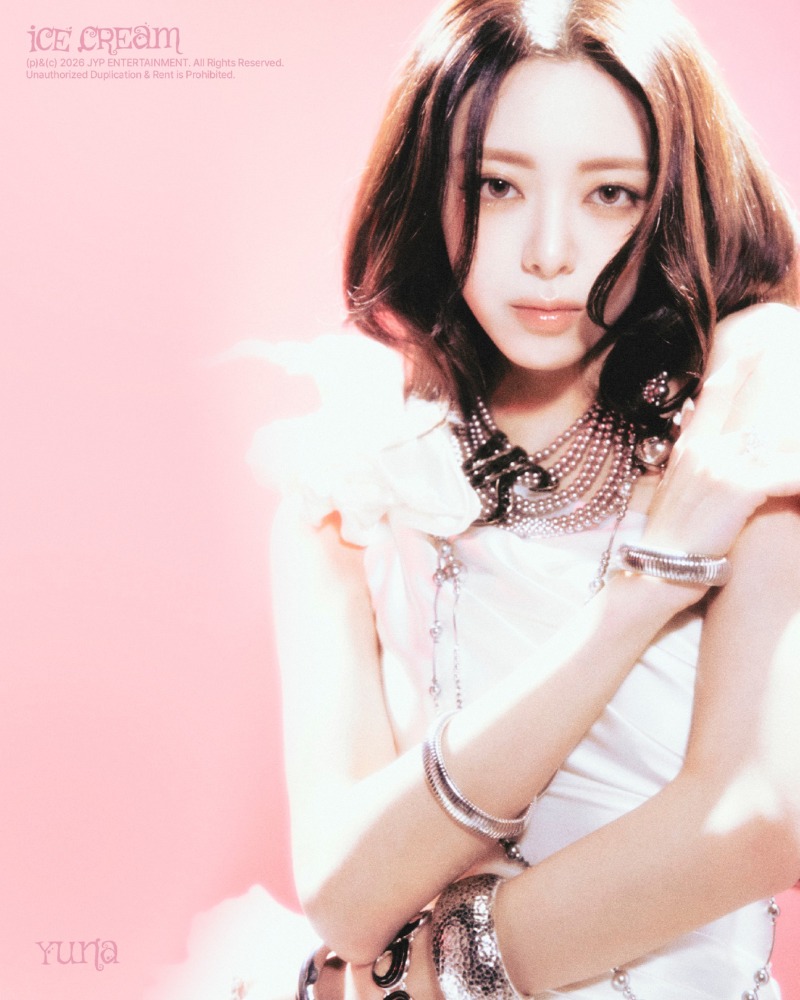 유나 솔로 데뷔 이미지 (4).jpg