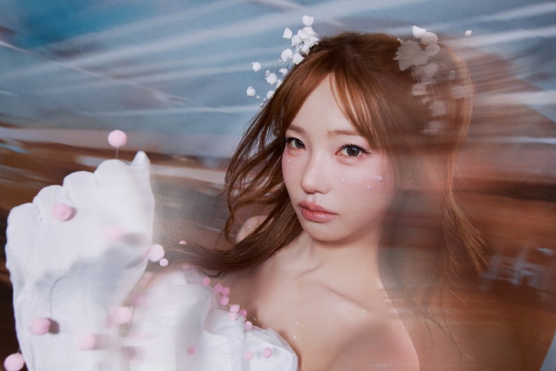 QWER_마젠타_02.jpg