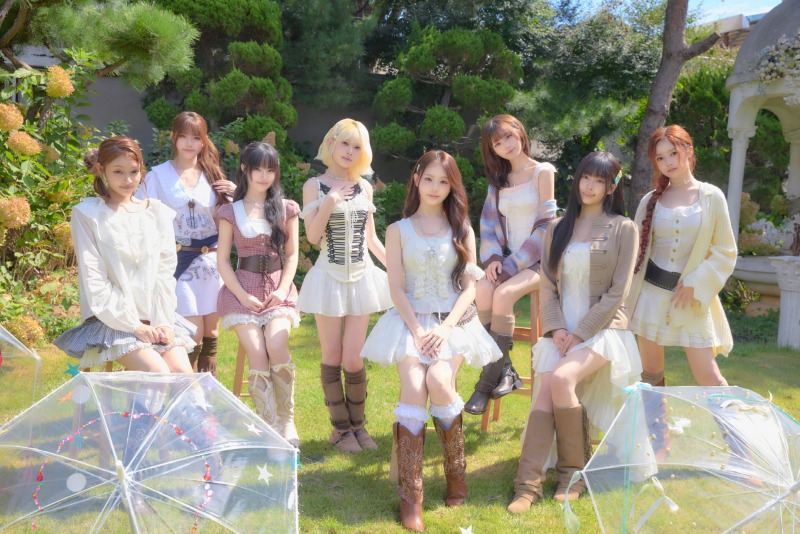 02_유니스_단체_콘셉트 포토.jpg